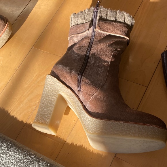 GAP LEATHER knit trim Chelsea Platform boots - Picture 3 of 12